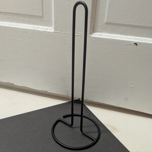 Black Metal Paper Towel Holder